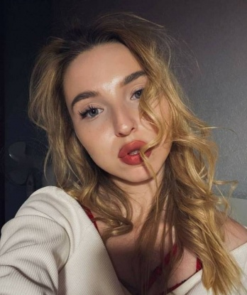 Диана, 22 года, 2 размер груди